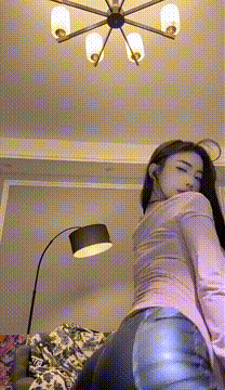 【快手】希希酱紫 7 快手第一美臀 凹凸户型 半透紧身裤 4 【快手】希希酱紫 7 快手第一美臀 凹凸户型 半透紧身裤 4