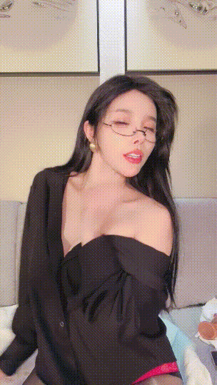 超级美人!每次都害我打飞机~【白熙】自慰高潮!淫水狂喷~ 1 超级美人!每次都害我打飞机~【白熙】自慰高潮!淫水狂喷~ 1