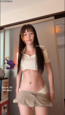【推特 yum_707/玉米】最新VIP专享 超顶脱衣裸舞 三屏骚舞 2 【推特 yum_707/玉米】最新VIP专享 超顶脱衣裸舞 三屏骚舞 2