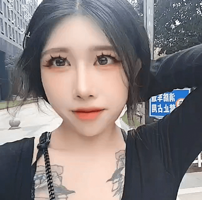 福利姬美女 夕夕大可爱xxdki33 口交啪啪视频福利 3 福利姬美女 夕夕大可爱xxdki33 口交啪啪视频福利 3