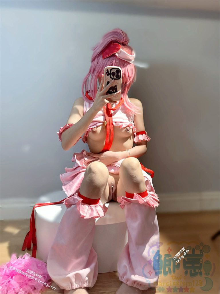 鲫崽酱 – 新2更 [福利订阅] 极品酥胸极品小萝莉 白虎福利姬  [461P38V-1.69G] 持续更新中 百度云 8