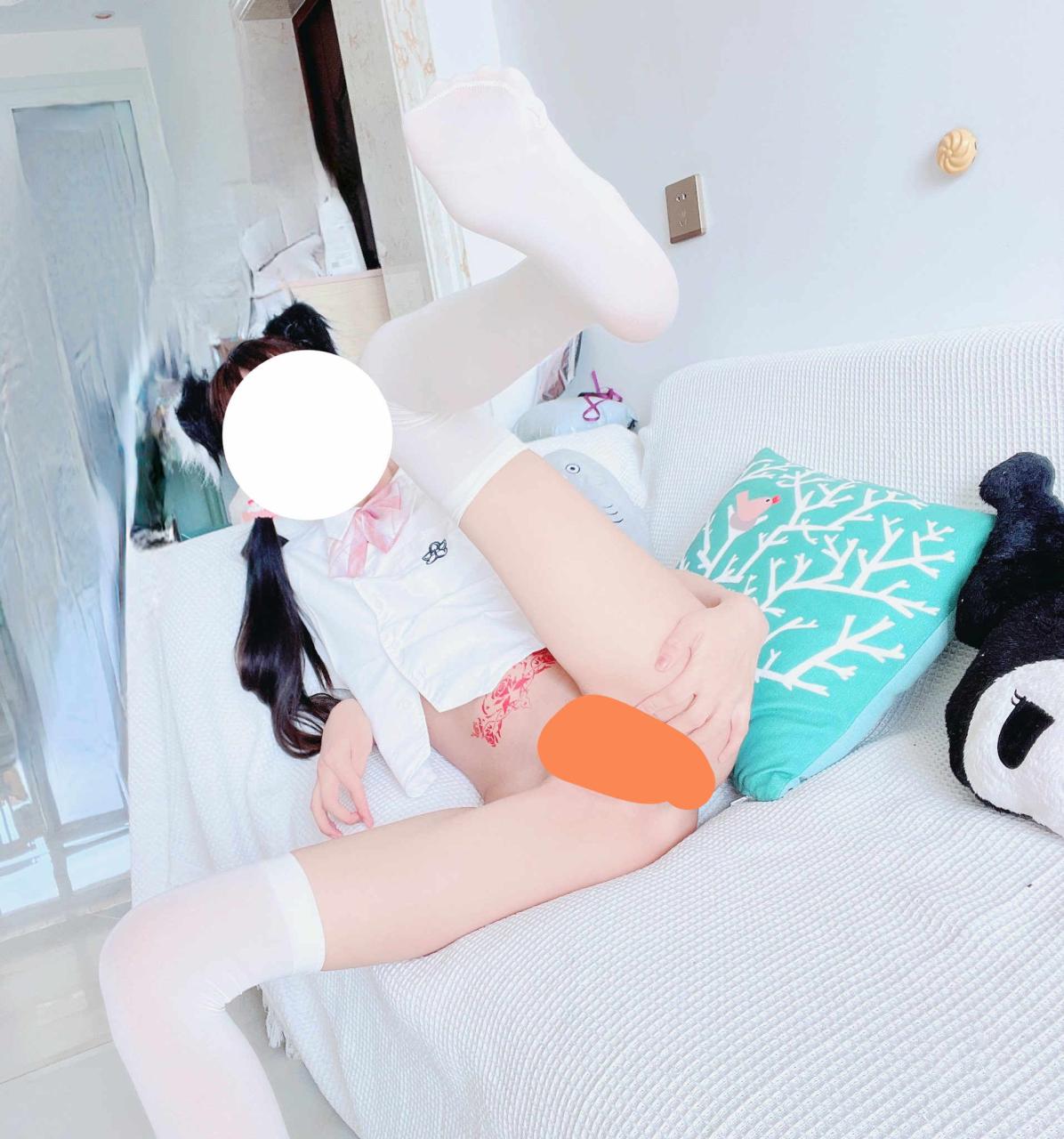 【新】失泽妮可酱 – 新2更 [298门槛] 9分钟 双马尾白虎萝莉 订阅福利【40P+2V】【666MB百度云】 4