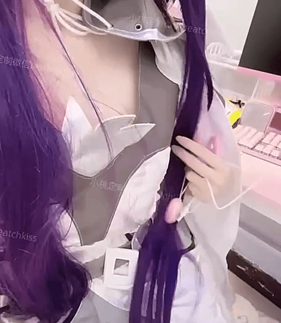 【捏捏小胖桃】 萝莉 cos 美乳 假鸡吧 观音坐莲 6