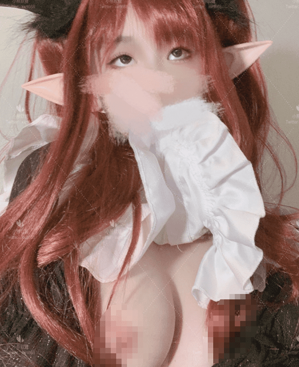 小熊软糖呀 – Cos双马尾白虎萝莉 极品福利姬私拍 4