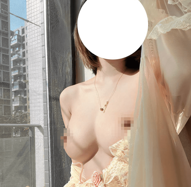 福利姬Ysbd49自慰私拍合集 4