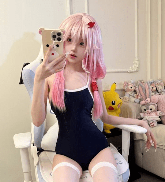 抖音 神再佑我璐酱 1314门槛福利，抖音12万粉丝绝顶反差cos小萝莉 2