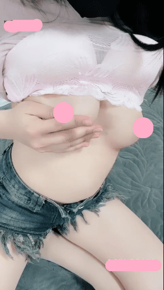 开裆肉色丝袜 牛仔热裤 粉色胸罩 大奶 揉捏奶头诱惑!1V126M 2 开裆肉色丝袜 牛仔热裤 粉色胸罩 大奶 揉捏奶头诱惑!1V126M 2