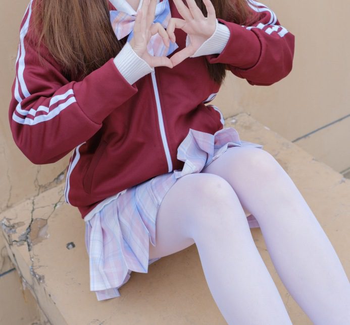 [网红] 福利姬 捆绑play 白丝超肉感【222M】 2