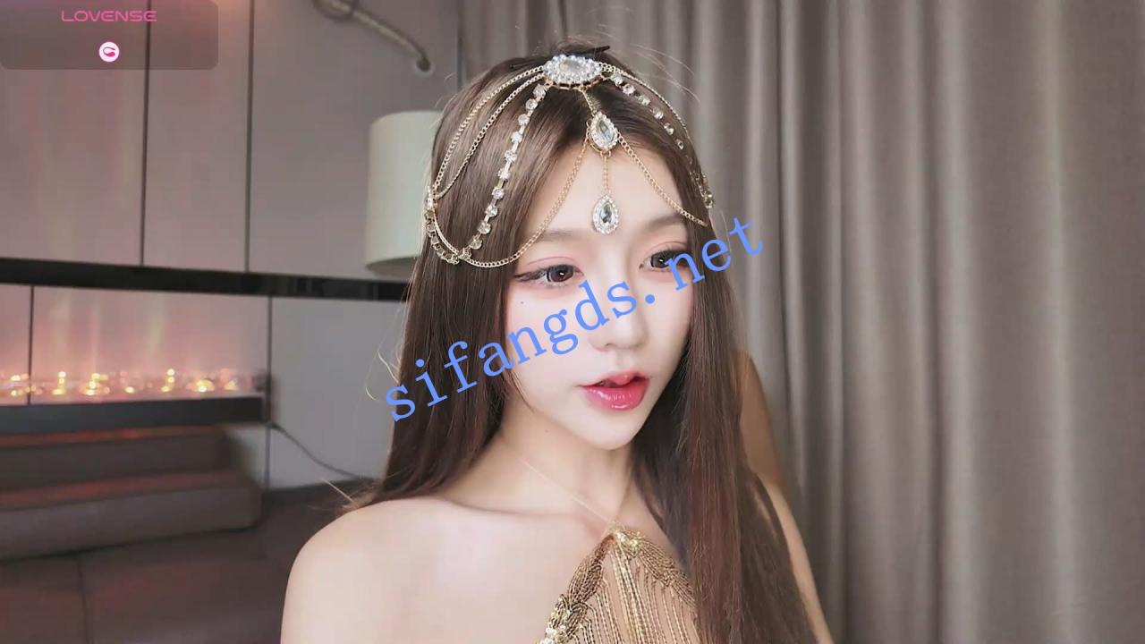 ♆ 【Kiki2025】性感女神~美腿丝袜~跳蛋黑牛~道具抽插 4