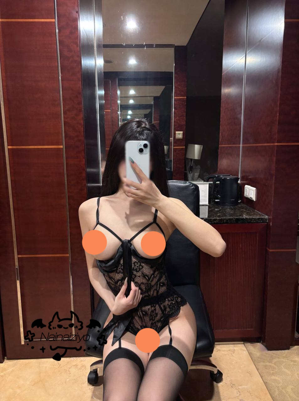 【新】白砂糖(茜茜)-新作 [门槛更新] 10分钟 Cos 黑丝旗袍1+2【3P+2V】【597MB百度云】 3