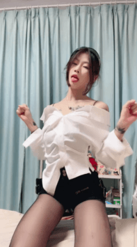 ♆【06年小美】06年美少女~! 大奶细腰~骚舞~道具自慰~流浆~! 2