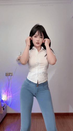 快手骚骚主播 晨洁、笨蛋小鱼、宝粉 性感内衣骚舞自摸诱惑【13V】【2.02G】 9