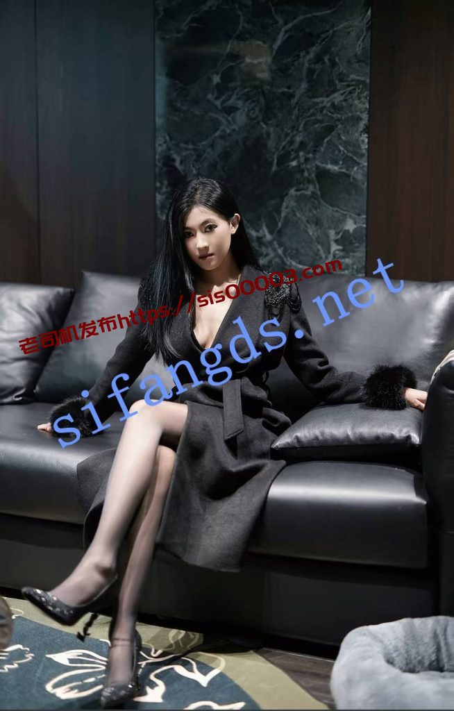 抖音 孤独夫人 彪悍大长腿御姐 露点 插B 高潮流白浆 反差【6V】【142M】 7