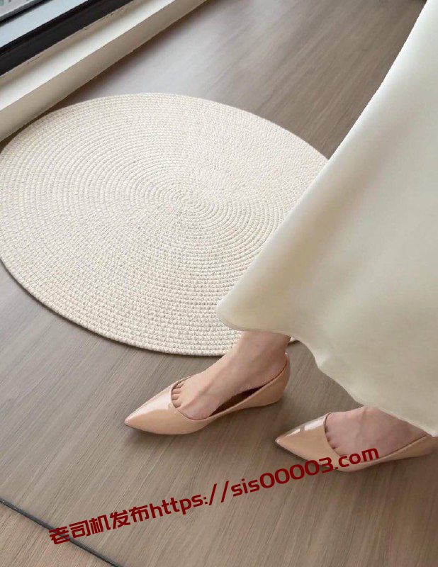 推特 缘为冰 自入门槛，170舞蹈生美腿丝袜冷白皮女神，叫声淫荡【87V】【2.55G】 26