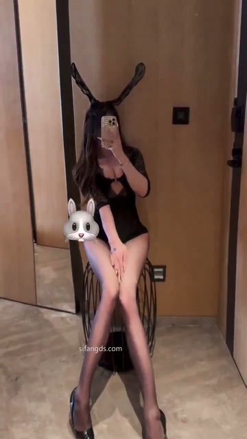 抖音 李恩秀 魔鬼身材骚母狗 啪啪做爱 勾引外卖员等【23V】【107M】 9