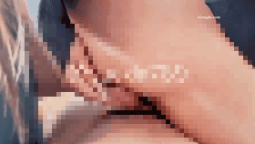 【重磅】极品淫妻【玥下】9月最新付费私拍 3P叠罗汉 超诱人 12