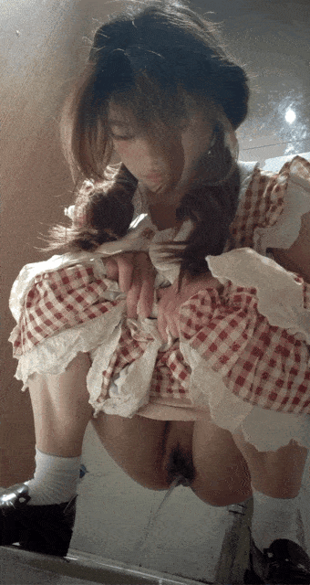 魔手外购精品厕拍[女神系]全都是美女女神级别的厕拍[507V/85.7G] 8