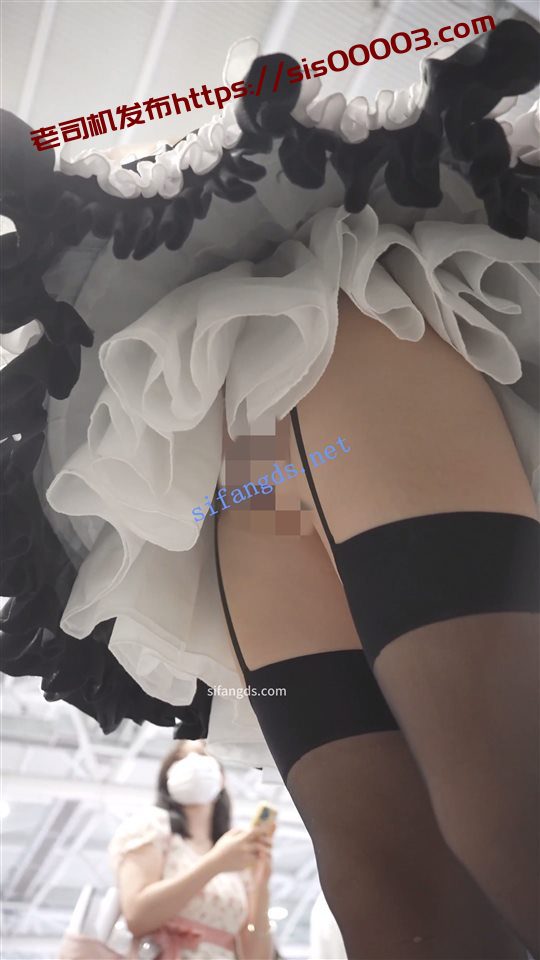 【xxn-311】双马尾萝莉女仆..黑丝吊带袜..粉内正面露黑色【1V】【222M】 5