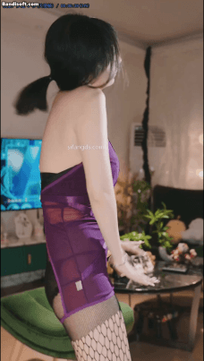 【漂漂 甜不乖】超美女神 极品巨乳 抖奶露内裤骚舞 情趣【24V】【1.54G】 10