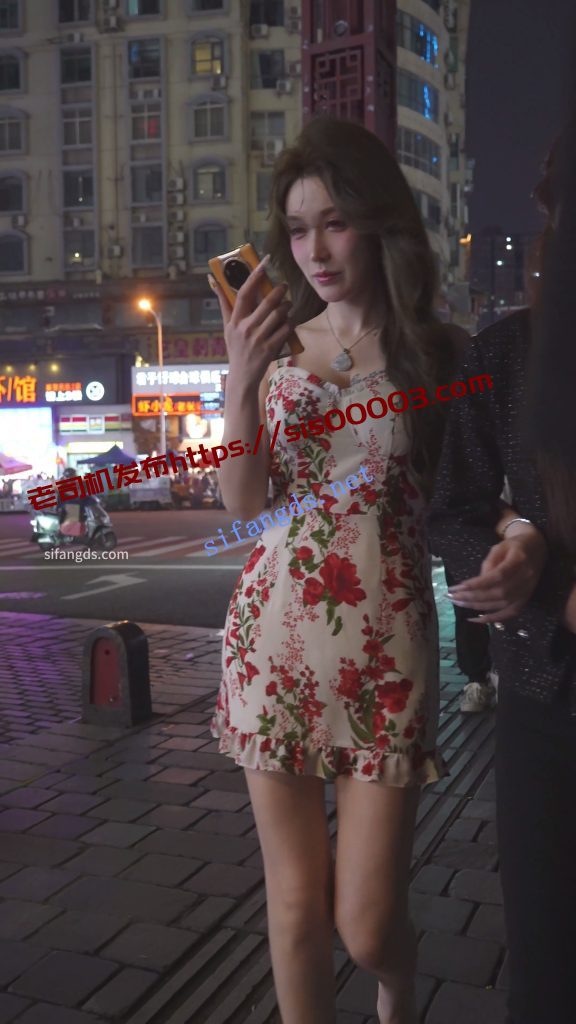 (BC-AA-584)花裙长腿175网红下播去喝酒..透明高跟微透白内【1V】【362M】 8