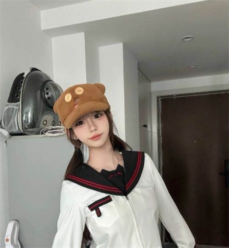 抖音 小姜姜 气质精神小妹 露点 自慰 掰开B特写【1V】【143M】 5