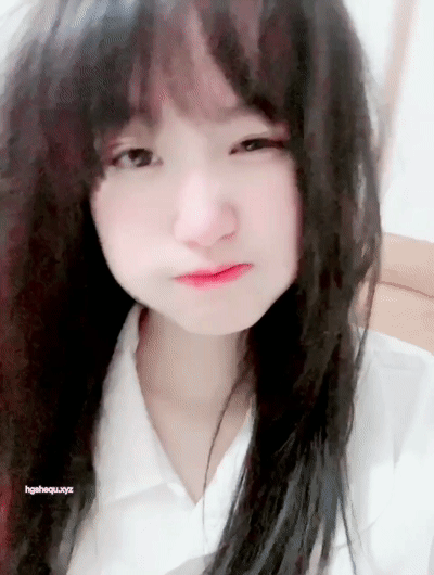 好嫩好可爱的萝莉小妹妹 比心陪玩小雪 8v3.4g 2