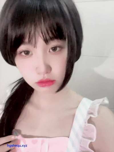 好嫩好可爱的萝莉小妹妹 比心陪玩小雪 8v3.4g 1