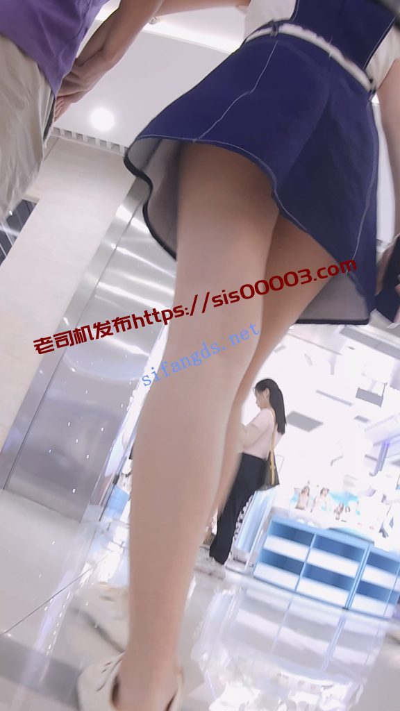 『D·D』-201-牛仔连衣裙，眼镜妹，粉色草莓内【1V】【1.09G】 2