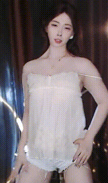 漂漂 啊美 高颜巨乳 露大半个奶 超强抖胸舞 抖成球 超弹【5V】【590M】 2