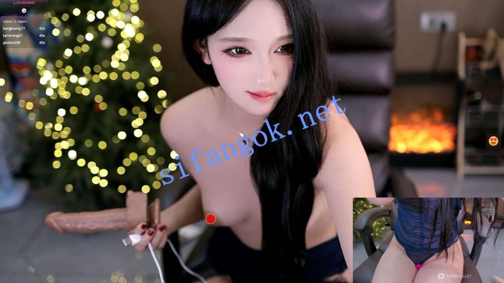 ❤️播音系女神yaya_1888【罕见500币超高价 露脸喷水大秀】【8V】【1.37G】 1