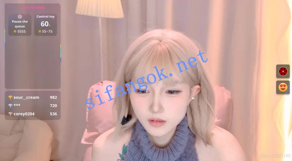 ❤❤❤ST极品新人~【YE_Zi】颜值杠杠的，好漂亮的一对奶子【4V】【1.94G】 26
