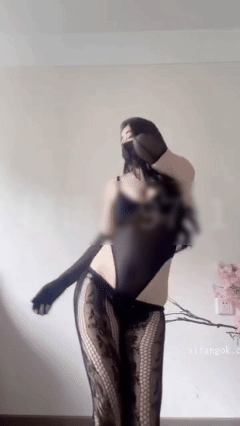 抖音50W大主播 徐小闹 圈子福利骚舞 动感节拍肉肉性感摇…【53V】【823M】 9
