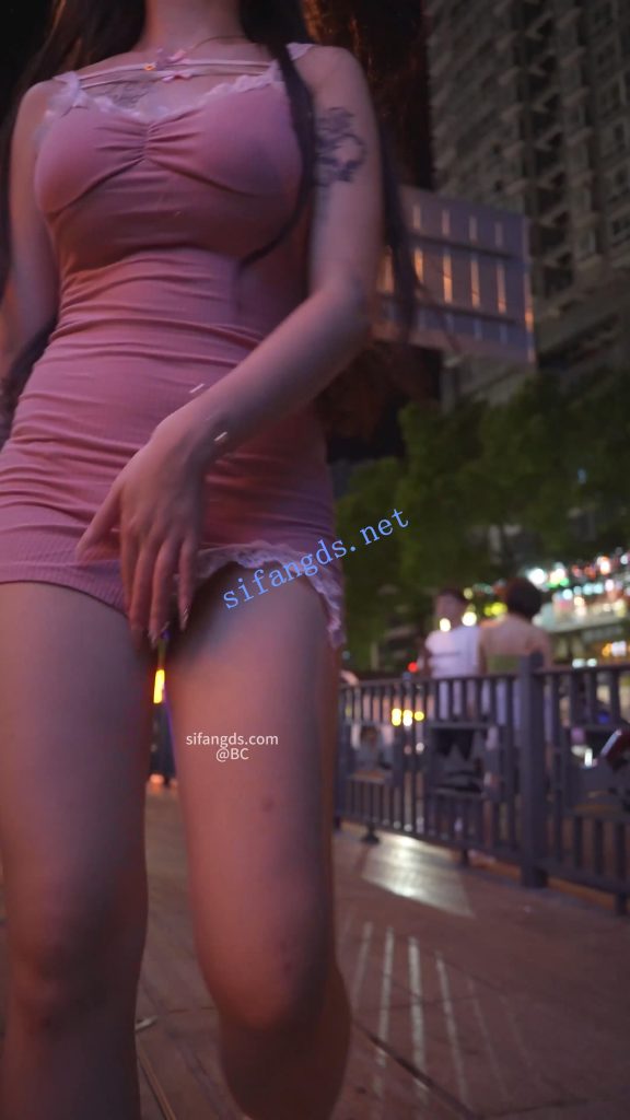 (BC-SSS-069)极品美女透明蕾丝内..大叔面前扣13..骚气溢出屏幕【1V】【1.19G】 22
