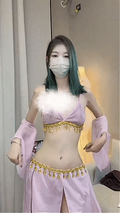 抖音带货主播 小尾巴/尾巴男装 反差裸舞同款服装真实对比 4