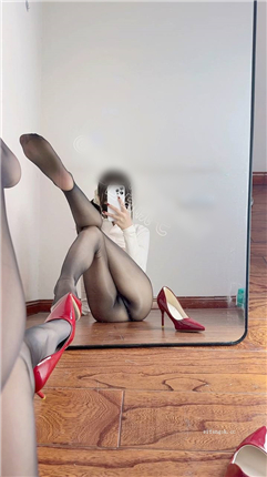 推特女菩萨 一口白桃七 2026新VIP裸舞 弹力插圣体福利【34V7P】【1.22G】 17
