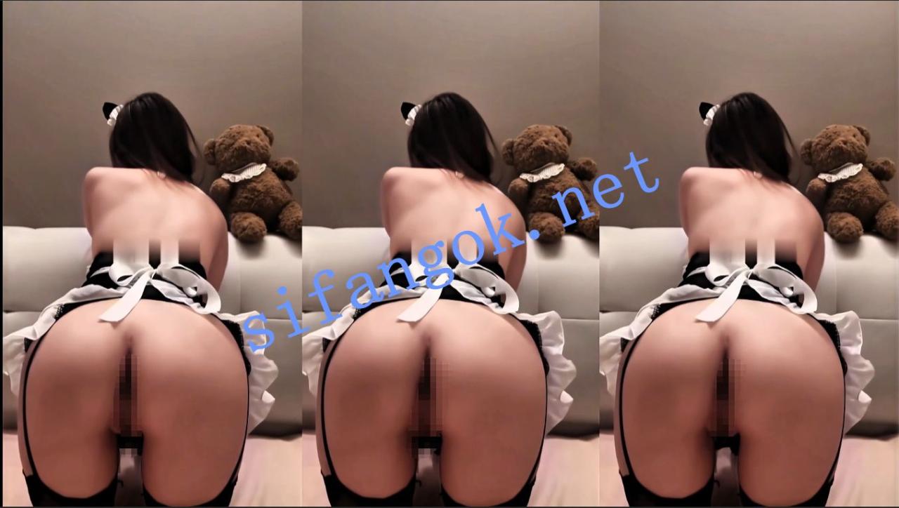 【抖音】苳苳 精神小妹掰穴裸舞，玩转道具，奶大臀圆 8