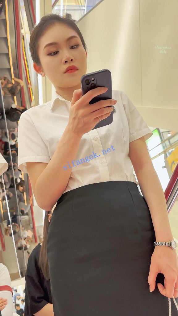 【KFC】前台OL中午吃饭·制服短裙肉色丝袜·红色内内前后CD【1V】【553M】 12