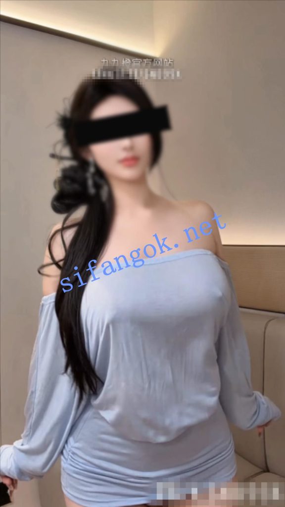 超极品御姐女神【九九橙】3.24最新福利【3V】【1.23G】 5