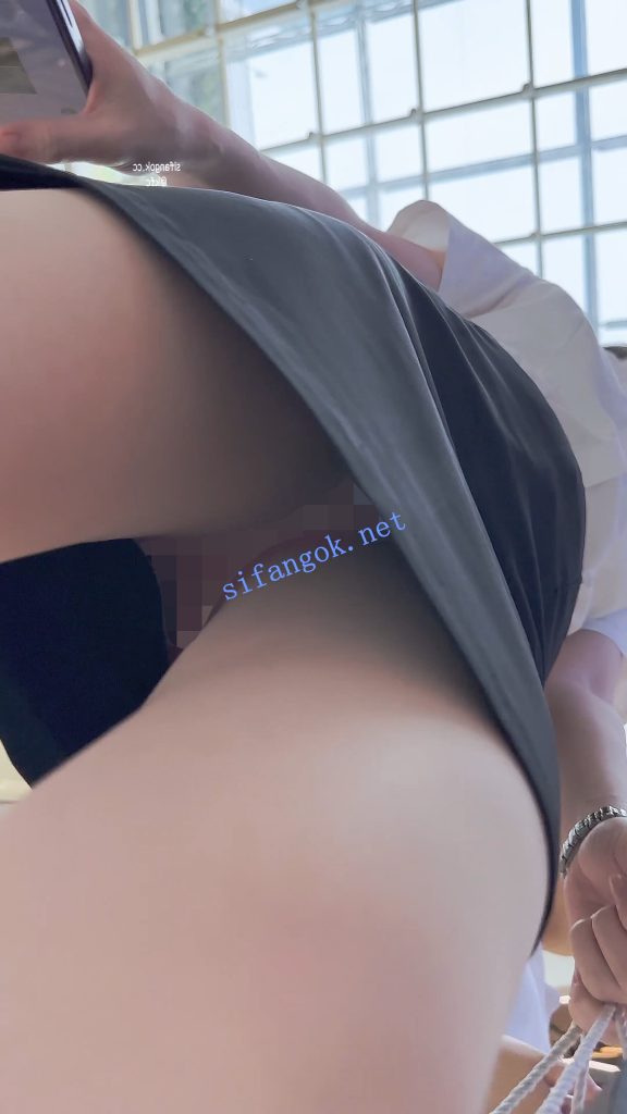 【KFC】前台OL中午吃饭·制服短裙肉色丝袜·红色内内前后CD【1V】【553M】 8