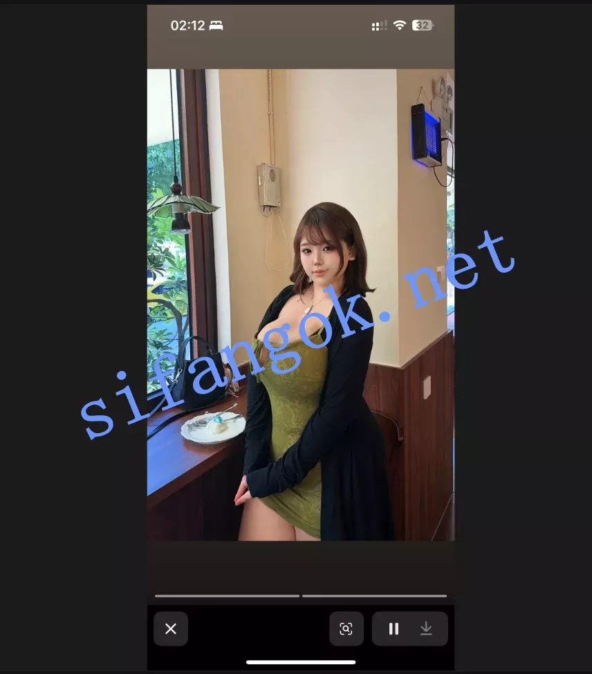 【抖音巨乳】白豆腐 万粉童颜巨乳露脸露点有声一对一福利 4