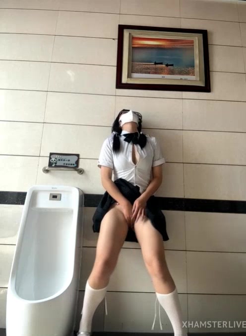 ❤❤❤ST露天，厕所跳蛋自慰喷水，Stripchat！【yingtao-888】 2