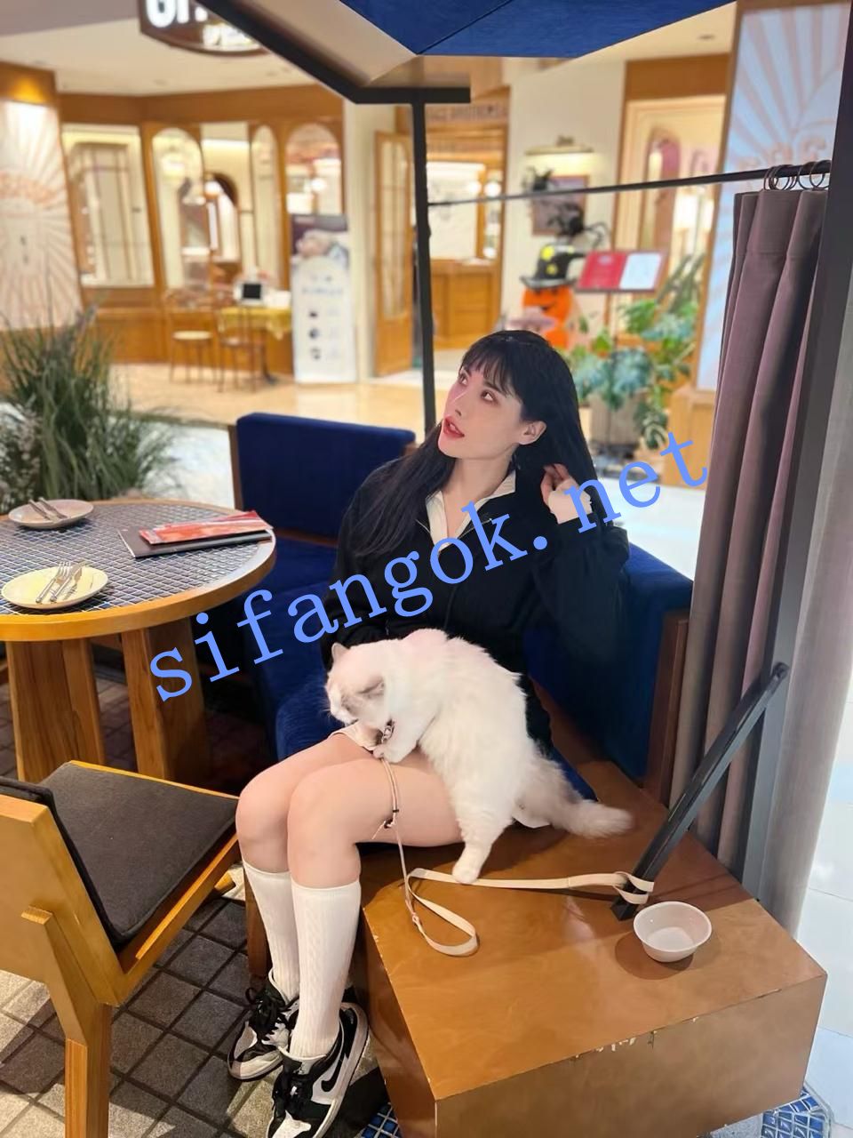 ❤️【精品】约啪大神【PiuPiuPiu】瑜伽教练兔兔 反差女大EE 3