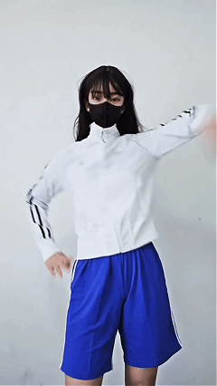 推特极品骚母狗 琪宝哟 美琪 2026最新裸舞自慰 弹力插起飞【19V4P】【630M】 5