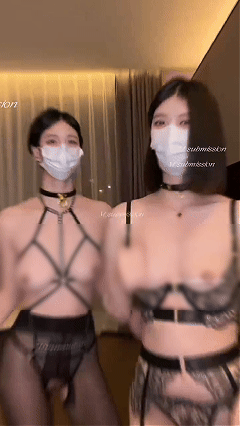 推特女神泡沫 绝对母犬 千元VIP裸舞 吃鸡高压力喷水 福利五【22V15P】【1.24G】 15