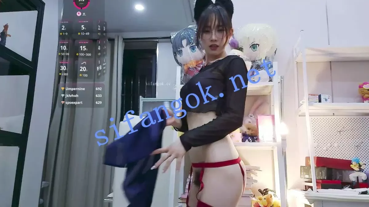 ✅ST开票【Nancy-A1】女兒又发骚了,幻想M腿勾引爸爸来调教 2