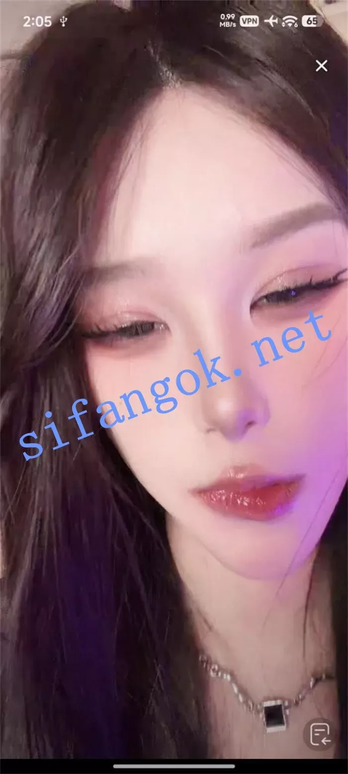 ✅抖音 UU-4 大长腿顶级美女 户外露出 在公路插B B特写 发骚 3