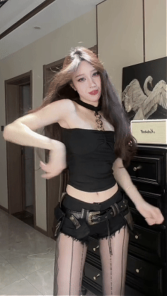 抖音200万粉顶级美女 唐十七 小内裤骚舞福利 微密丝滑原版 17