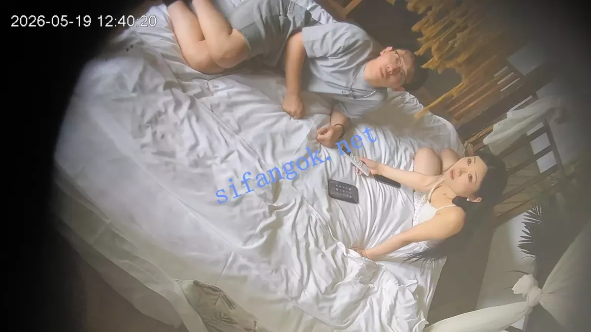 高颜气质极品美女~ 长腿蜜桃臀~各种姿势操逼~水多~啪啪响! 2