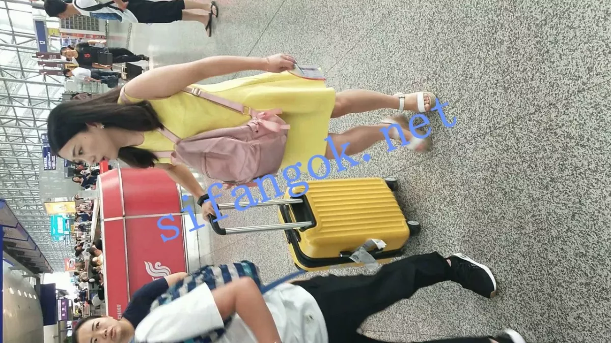 ✅【机场大师级系列】街拍抄底各种极品美女小姐姐大合集 5