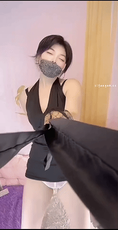 快手重磅 阿妹跳舞嗨 真金定制热辣裸舞 超嫩穴自慰起飞二【14V】【1.66G】 13
